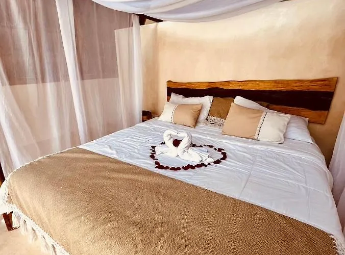 Tzunum Jade Lodge