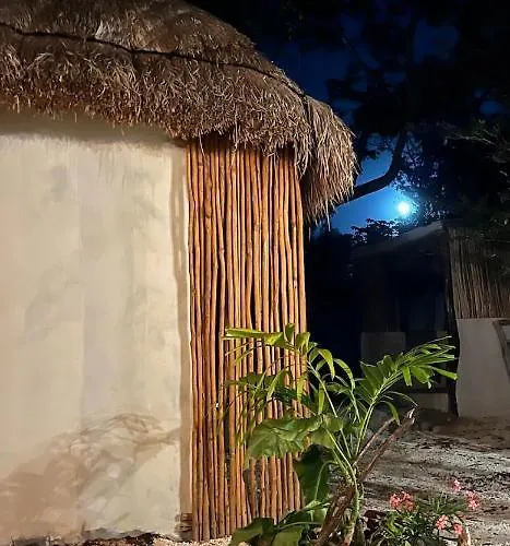 Tzunum Jade * Tulum