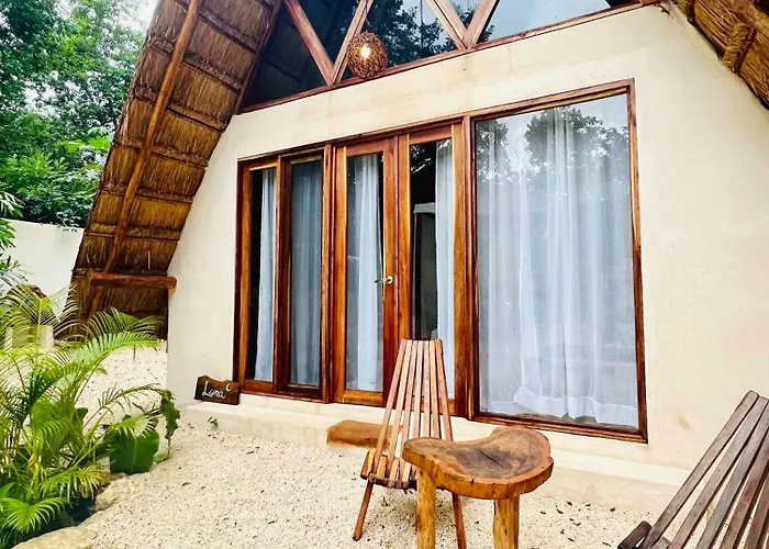 Tzunum Jade Lodge *