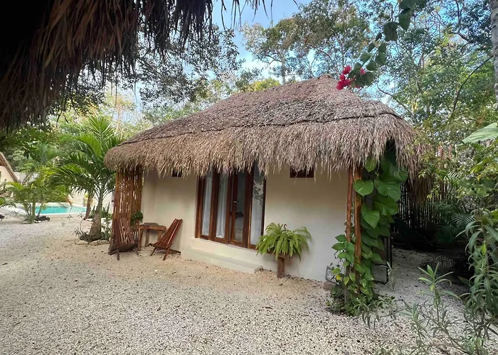 Tzunum Jade Lodge *