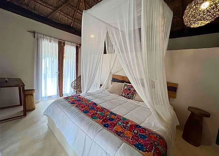 Lodge Tzunum Jade Tulum